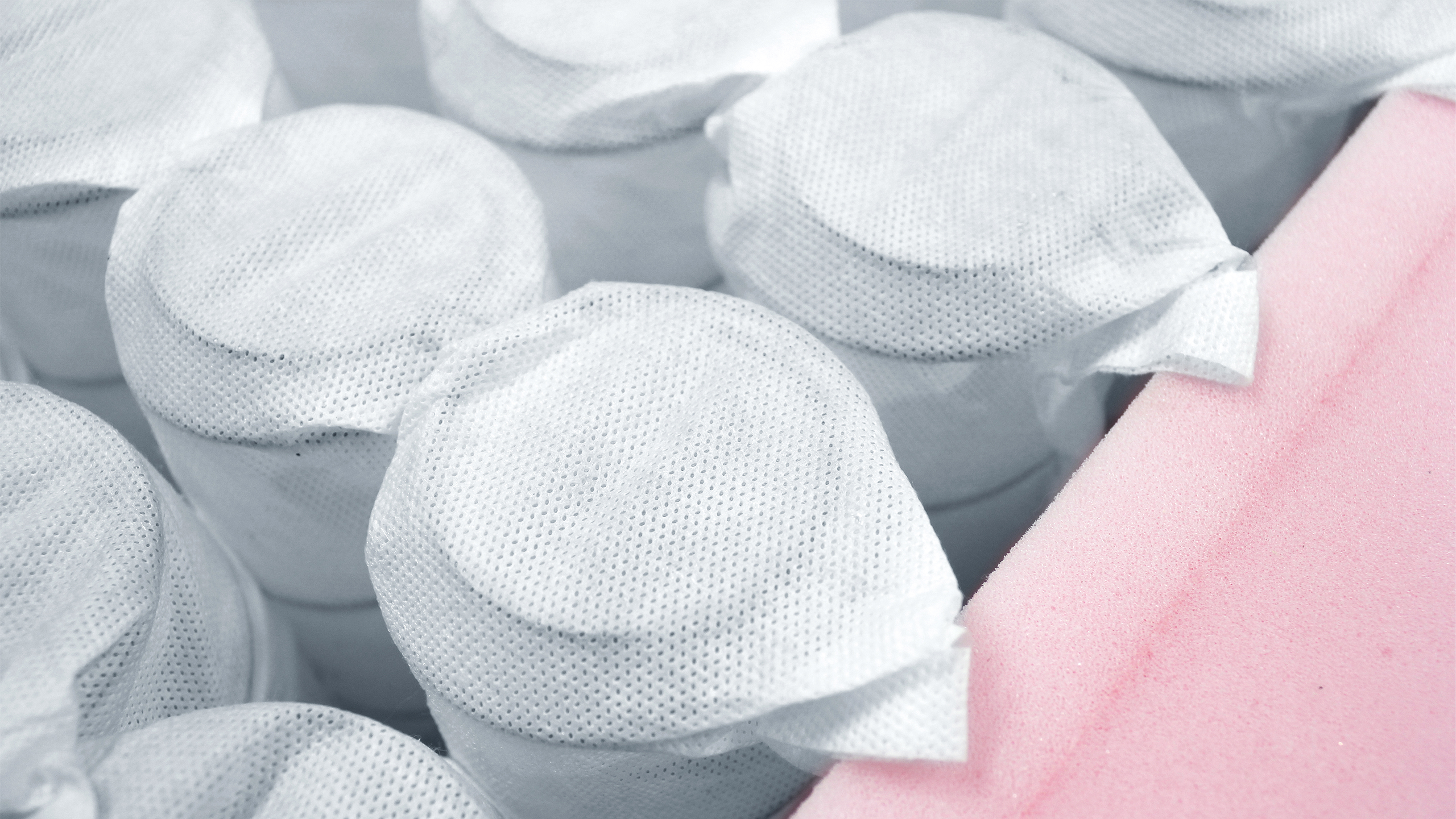 带有回收徽章的包装